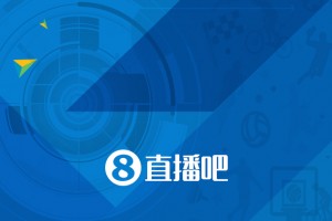 賽后，更衣室里安切洛蒂與皇馬眾將一一擁抱慶祝。